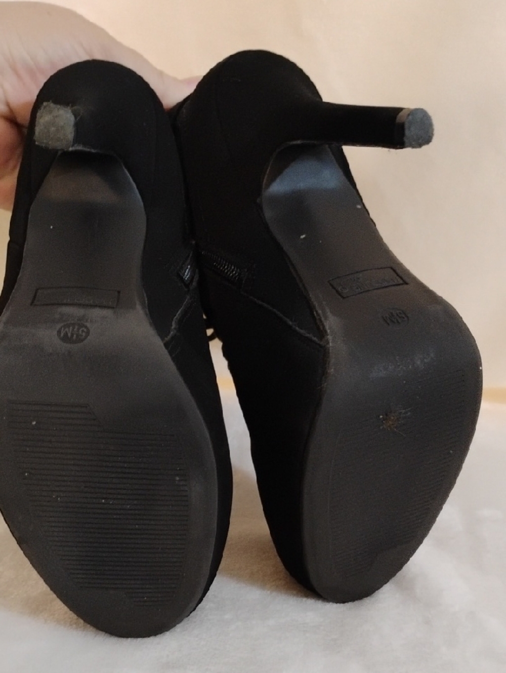 Madeline Stuart Black Lace-Up High Heel Ankle Boots with Buckle Size 5 1/2 M - Picture 7 of 9